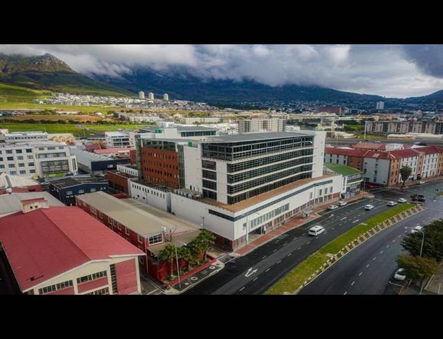 BUSINESS PROPERTY TO RENT IN WOODSTOCK